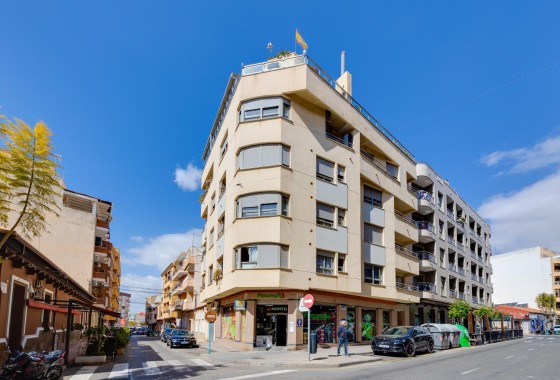 Venta - Apartamento / Piso -
Torrevieja - Center