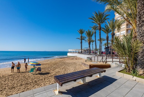 Venta - Apartamento / Piso -
Torrevieja - Center