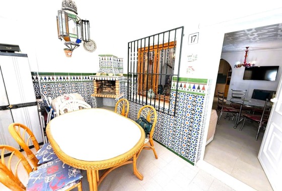 Herverkoop - Stadswoning -
Torrevieja - El chaparral
