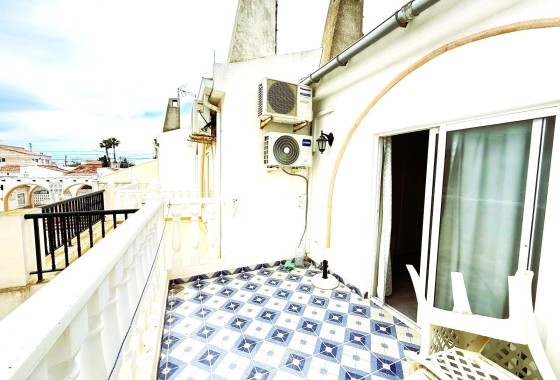 Herverkoop - Stadswoning -
Torrevieja - El chaparral