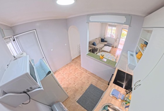 Herverkoop - Appartement / Flat -
Torrevieja - El limonar