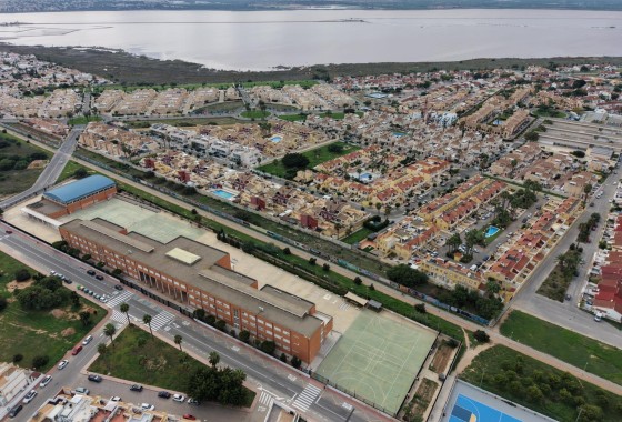 Herverkoop - Appartement / Flat -
Torrevieja - El limonar