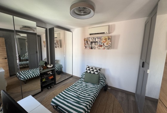 Sale - Town house -
San Miguel de Salinas - Inland