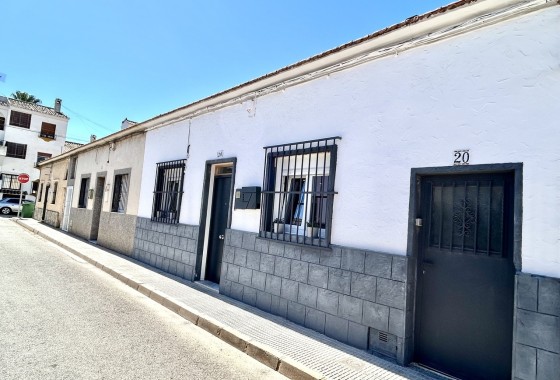 Sale - Town house -
San Miguel de Salinas - Inland