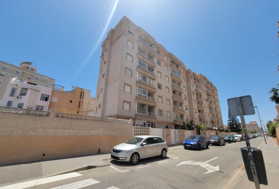 Resale - Wohnung / Appartement -
Torrevieja - Nueva Torrevieja