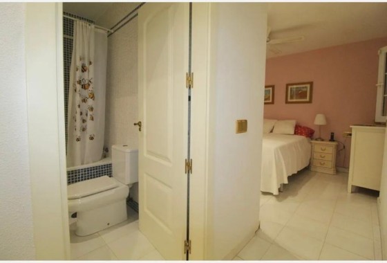 Sprzedaż - Apartament / Mieszkanie -
Torrevieja - Playa del Cura