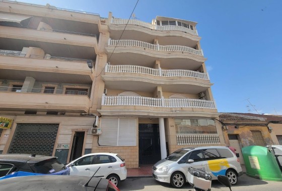 Sprzedaż - Apartament / Mieszkanie -
Torrevieja - Playa del Cura
