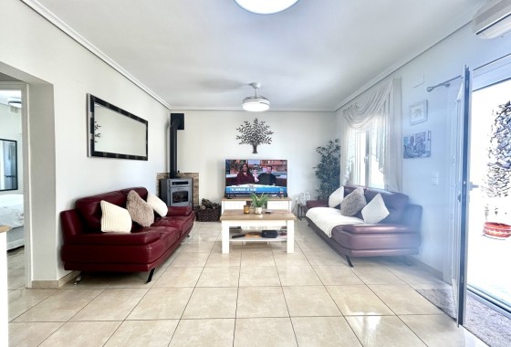 Herverkoop - Vrijstaande Villa -
Villamartín - Costa Blanca
