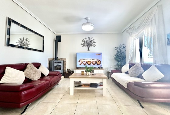Herverkoop - Vrijstaande Villa -
Villamartín - Costa Blanca