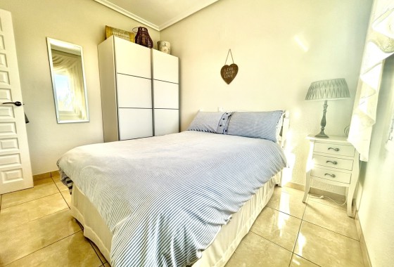 Herverkoop - Vrijstaande Villa -
Villamartín - Costa Blanca