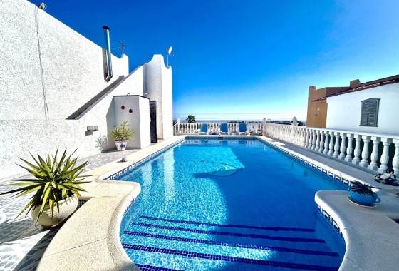 Herverkoop - Vrijstaande Villa -
Villamartín - Costa Blanca