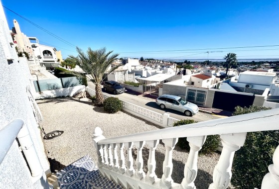 Herverkoop - Vrijstaande Villa -
Villamartín - Costa Blanca