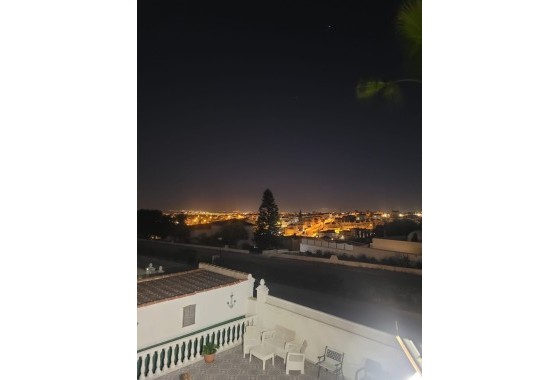 Herverkoop - Vrijstaande Villa -
Villamartín - Costa Blanca