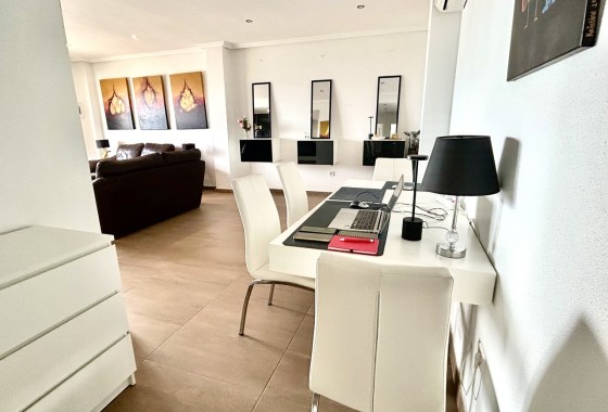 Revente - Appartement -
Campoamor - Costa Blanca
