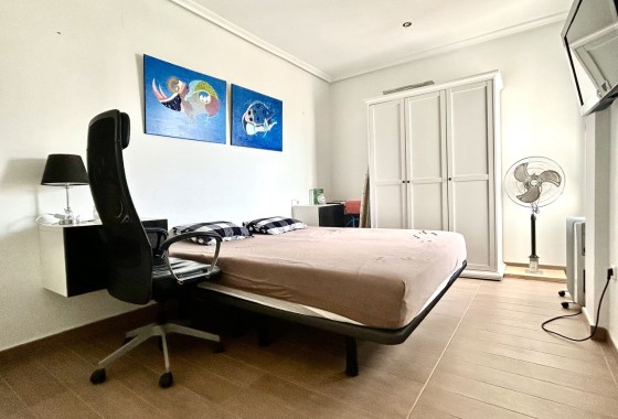 Revente - Appartement -
Campoamor - Costa Blanca