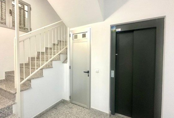 Herverkoop - Appartement / Flat -
Torrevieja - La Mata