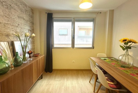 Herverkoop - Appartement / Flat -
Torrevieja - La Mata