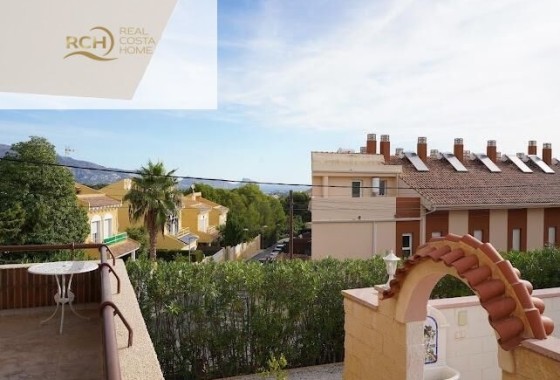 Resale - Freistehende Villa -
La Nucía - Montebello - Nou Espai