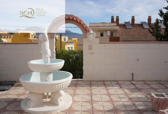 Resale - Freistehende Villa -
La Nucía - Montebello - Nou Espai