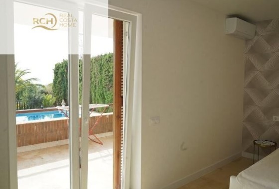 Resale - Freistehende Villa -
La Nucía - Montebello - Nou Espai