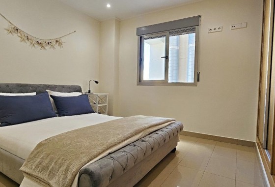Herverkoop - Appartement / Flat -
Torrevieja - Estacion de autobuses