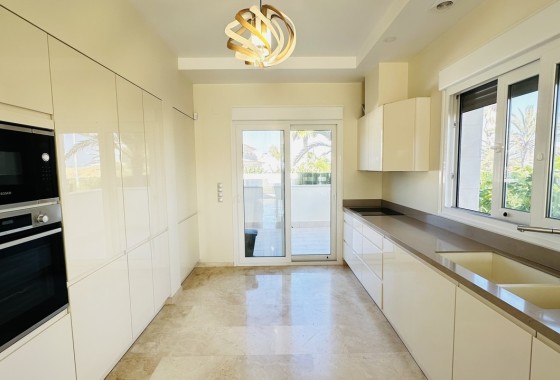 Revente - Villa Individuelle -
La Zenia - Costa Blanca