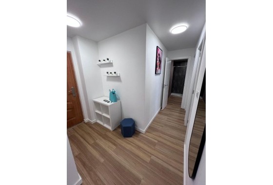 Venta - Apartamento / Piso -
Torrevieja - Estacion de autobuses