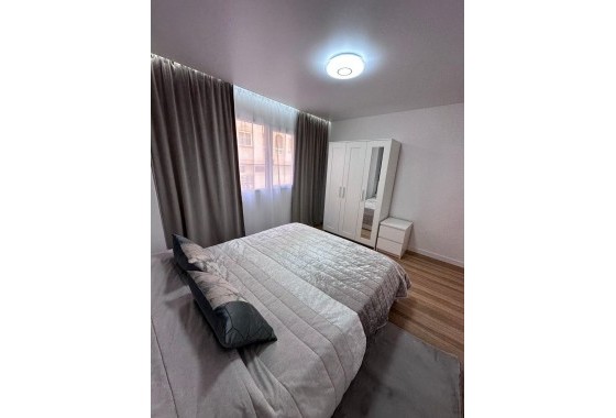 Venta - Apartamento / Piso -
Torrevieja - Estacion de autobuses