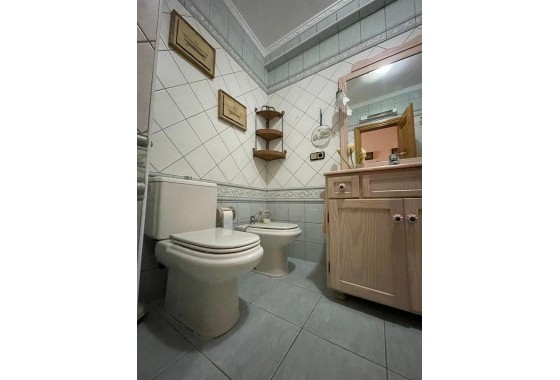 Sprzedaż - Apartament / Mieszkanie -
Torrevieja - Las Piscinas Naturales