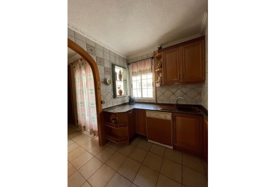 Sprzedaż - Apartament / Mieszkanie -
Torrevieja - Las Piscinas Naturales