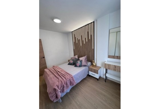 Herverkoop - Appartement / Flat -
Torrevieja - Playa del Cura