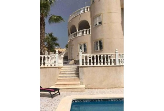 Resale - Freistehende Villa -
Rojales - La Marquesa