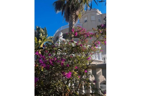 Resale - Freistehende Villa -
Rojales - La Marquesa