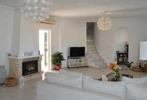 Resale - Freistehende Villa -
Rojales - La Marquesa