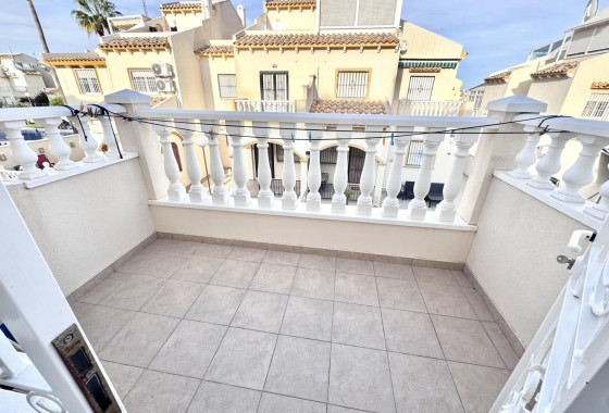 Sale - Town house -
Orihuela Costa - Playa Flamenca