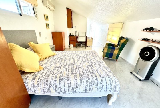 Venta - Chalet Independiente -
Pinar de Campoverde - Inland