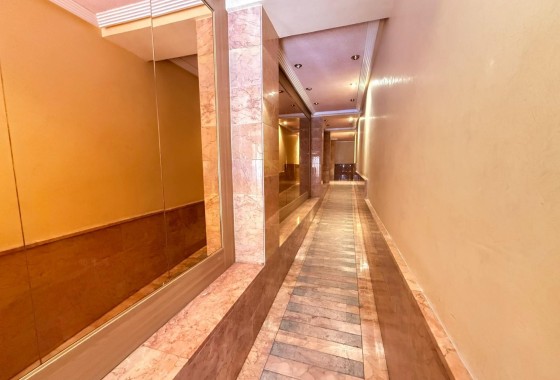 Resale - Wohnung / Appartement -
Torrevieja - Playa del Cura