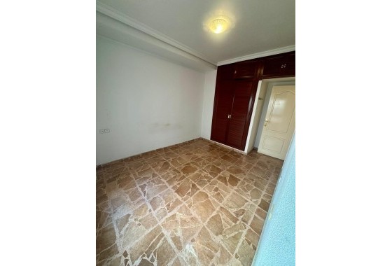 Sprzedaż - Apartament / Mieszkanie -
Torrevieja - Center