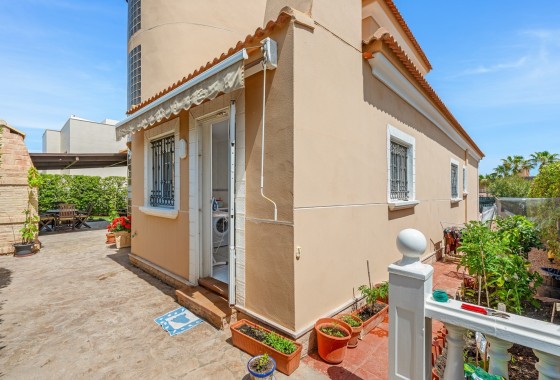 Resale - Freistehende Villa -
Torrevieja - La Mata