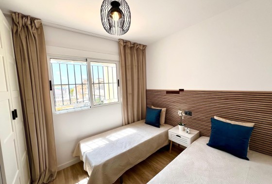 Venta - Casa de pueblo -
Orihuela - Urbanización Perla del Mar