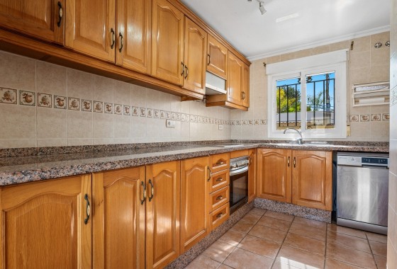 Herverkoop - Vrijstaande Villa -
Orihuela Costa - Las Filipinas