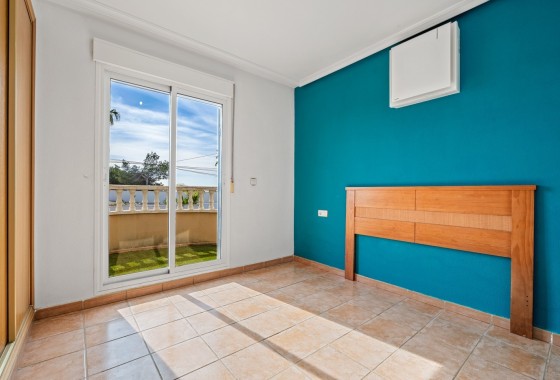 Herverkoop - Vrijstaande Villa -
Orihuela Costa - Las Filipinas