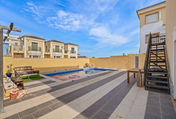 Herverkoop - Vrijstaande Villa -
Orihuela Costa - Las Filipinas