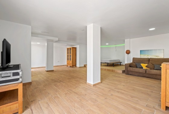 Herverkoop - Vrijstaande Villa -
Orihuela Costa - Las Filipinas