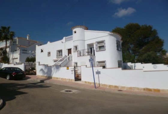Sprzedaż - Willa wolnostojąca -
Villamartín - Costa Blanca