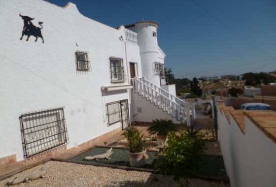 Sprzedaż - Willa wolnostojąca -
Villamartín - Costa Blanca