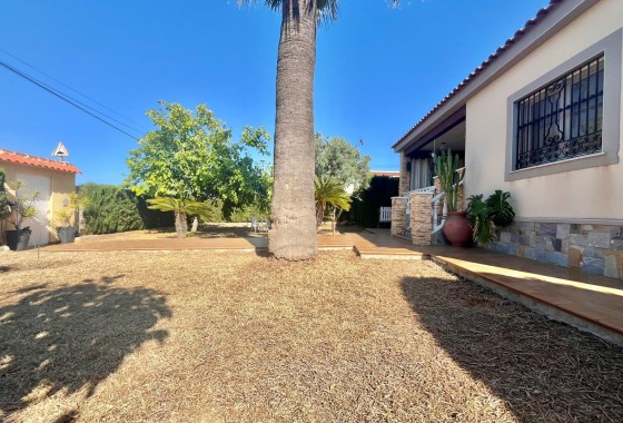 Resale - Freistehende Villa -
Torrevieja - Los Balcones