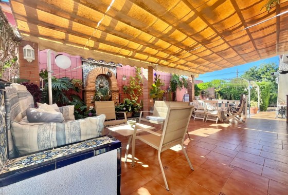 Resale - Freistehende Villa -
Torrevieja - Los Balcones