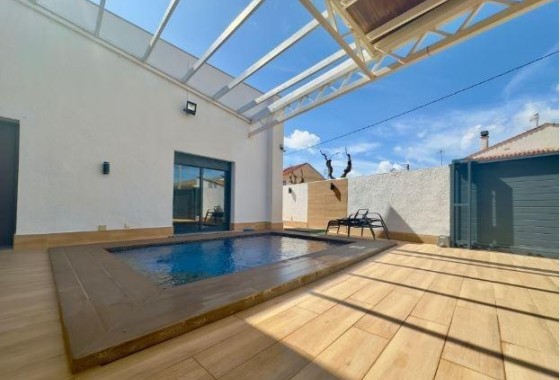 Sale - Detached Villa -
Pilar de la Horadada - Torre de la Horadada