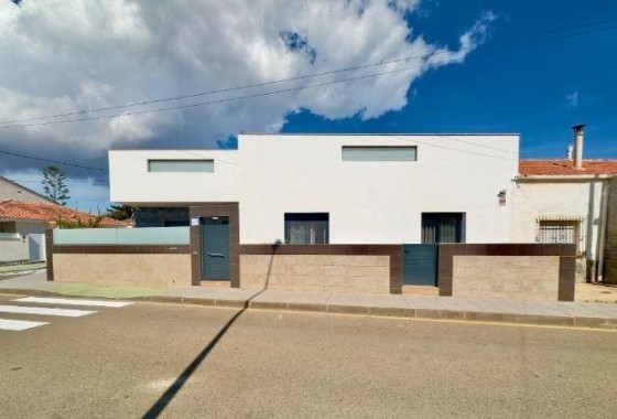 Sale - Detached Villa -
Pilar de la Horadada - Torre de la Horadada